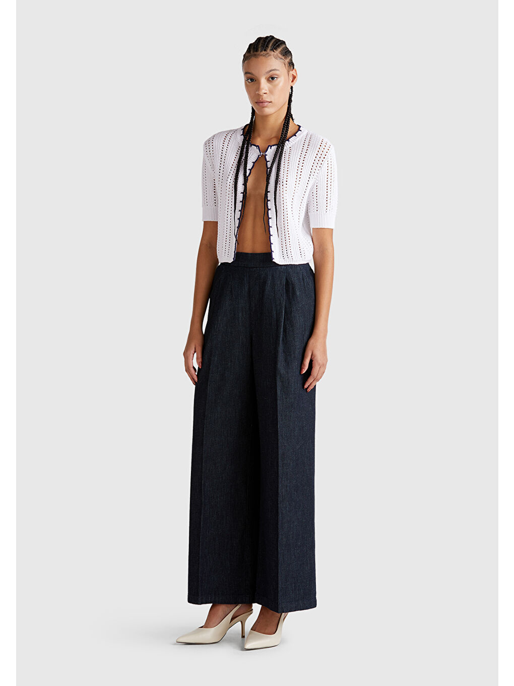 Kadın Beyaz %100 Pamuk Slim Fit Kısa Kollu Hırka-3