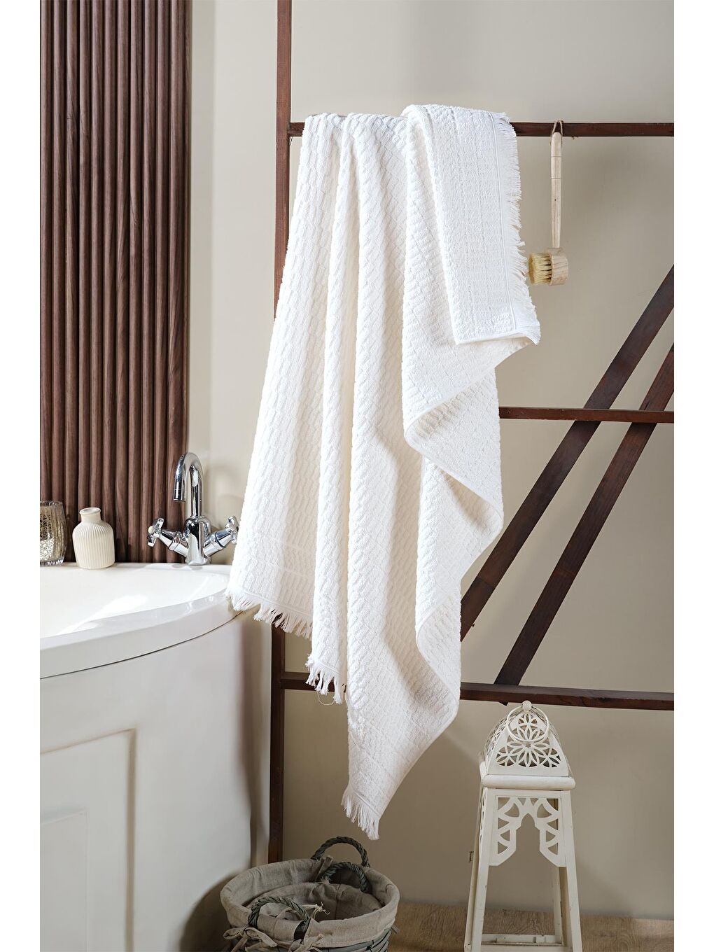 Zeynep Tekstil Ekru Daphne Banyo Havlusu 90x150 Cm %100 Pamuk Battal Boy - 1