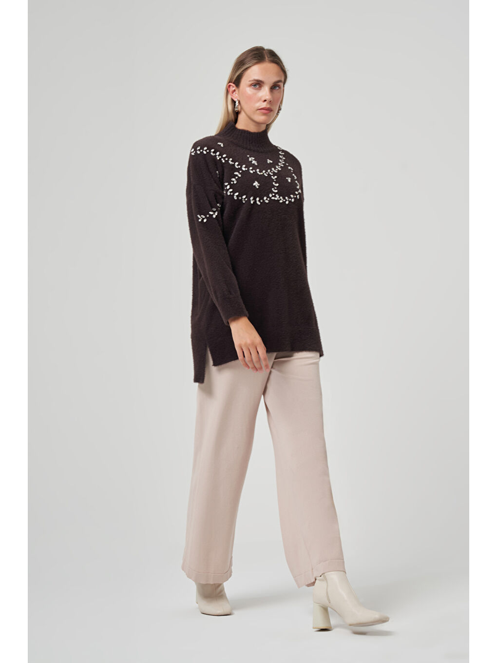 Kahverengi Taş Detay Angora Kazak Tunik 7002 Acı Kahve-4