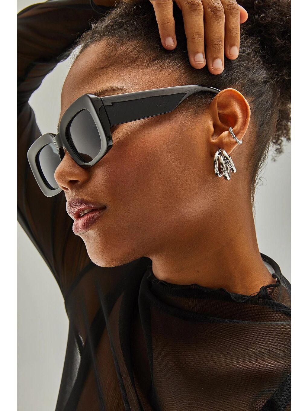 Gri Kadın Aksesuar Üçlü Görünümlü Halka Küpe