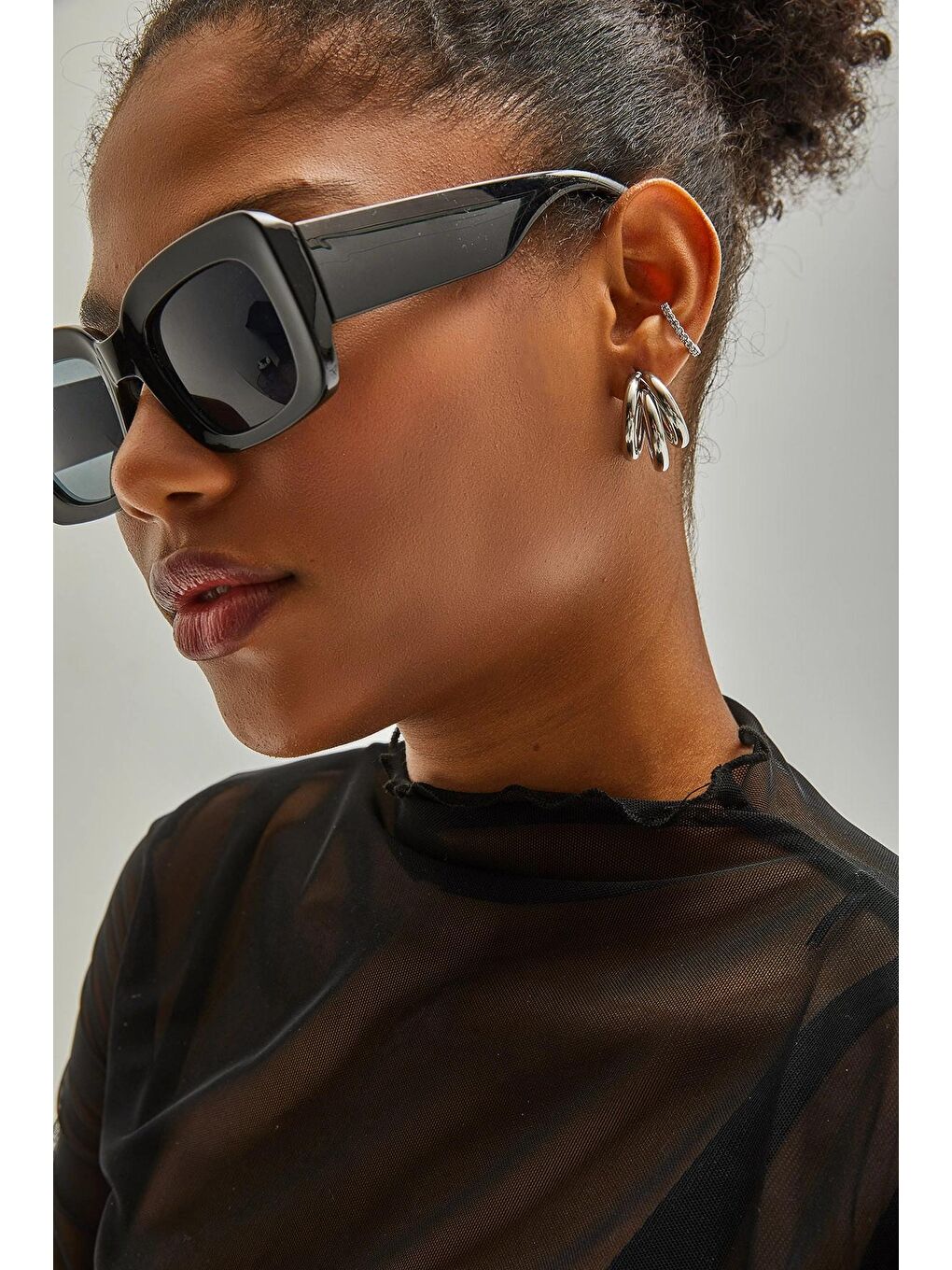 Gri Kadın Aksesuar Üçlü Görünümlü Halka Küpe-2