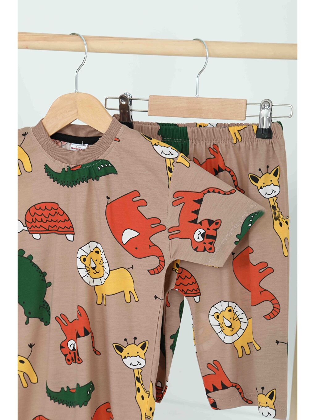 Bej Erkek Çocuk Vizon Desenli Şortlu Takım - 27168-1
