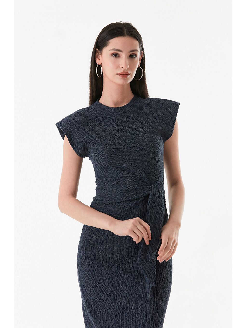 İndigo Bürümcük Kumaş Önü Bağlamalı Vatkalı Elbise-3