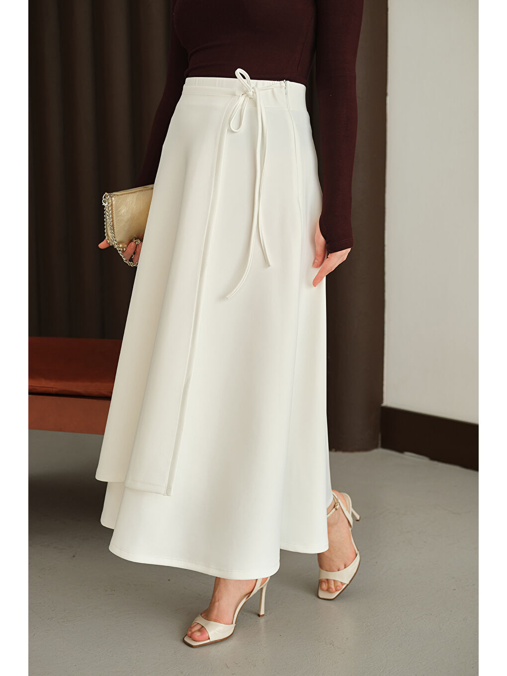Kadın Kurdele Detay Etek Beyaz-1