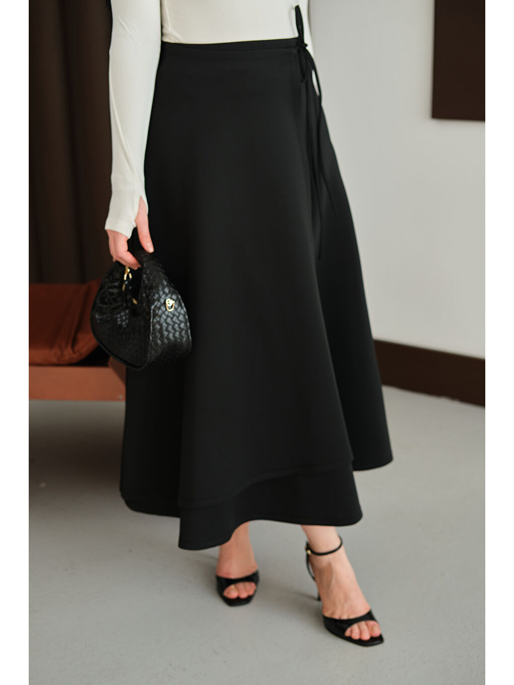 Kadın Kurdele Detay Etek Siyah-2