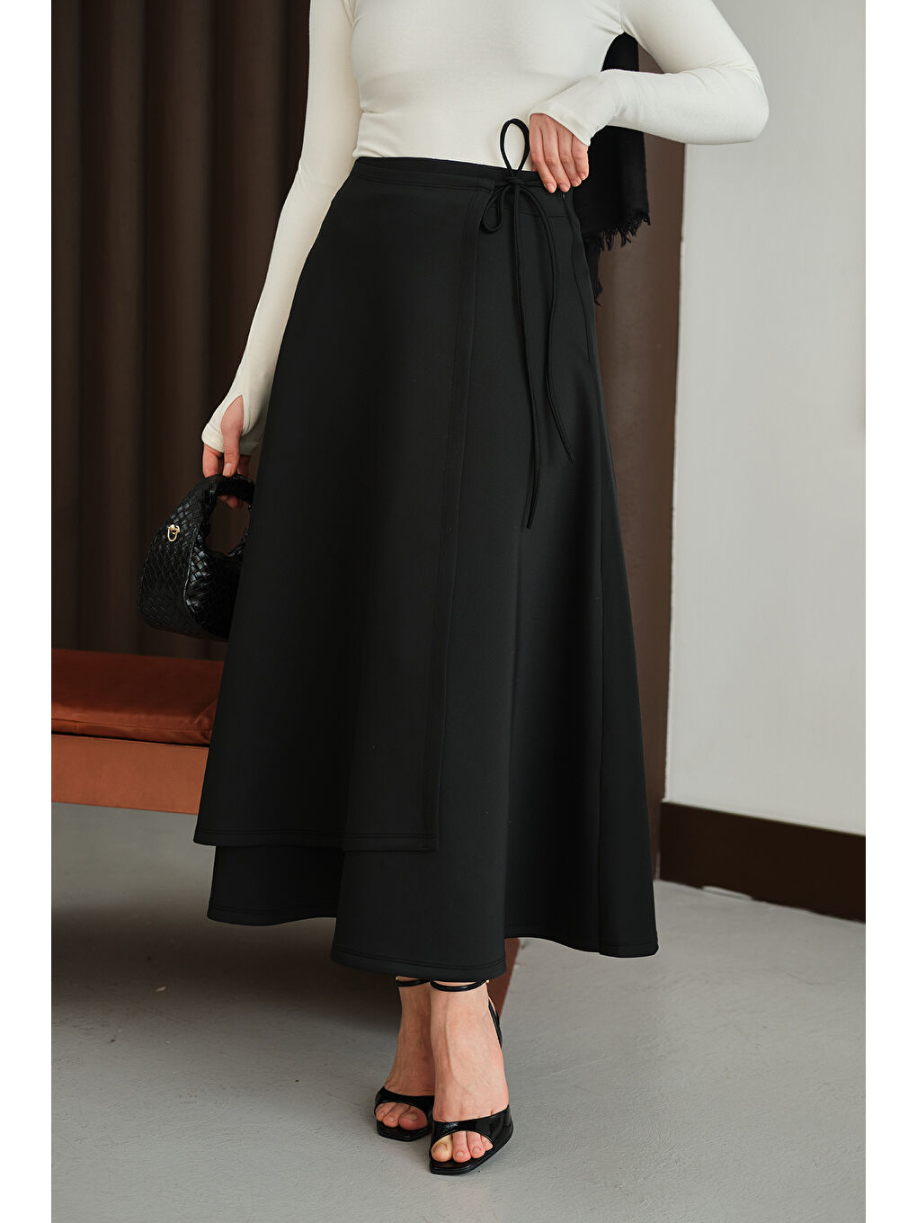 Kadın Kurdele Detay Etek Siyah-4