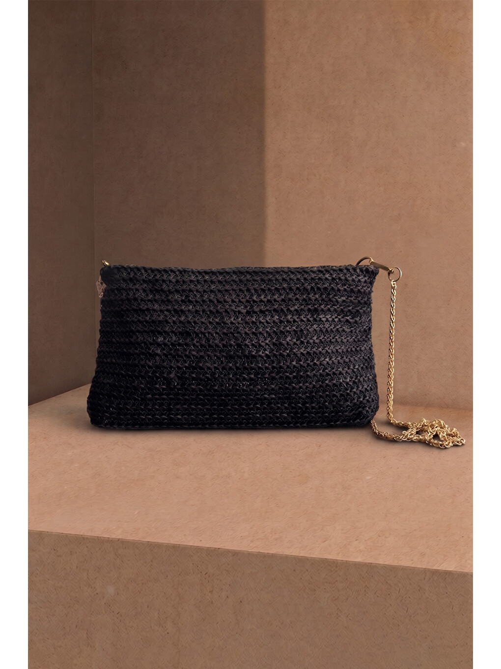 Siyah Zincir Askılı Hasır Portföy Clutch Çanta