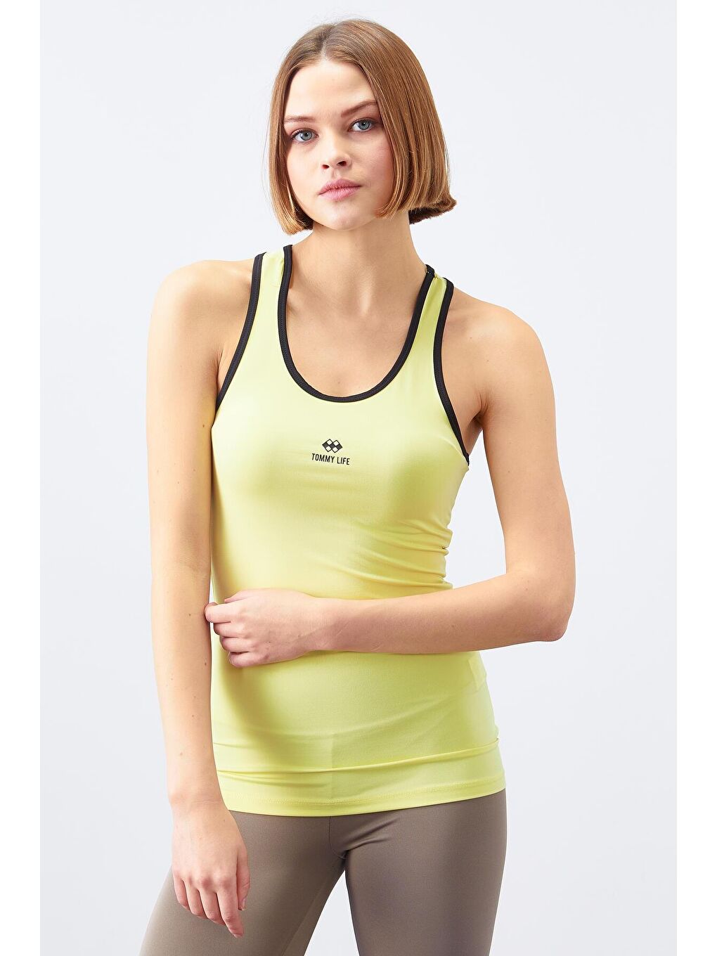 Sarı Limon Kolsuz Arka Yazı Detaylı Standart Kalıp Kadın Spor Atlet - 97096-4