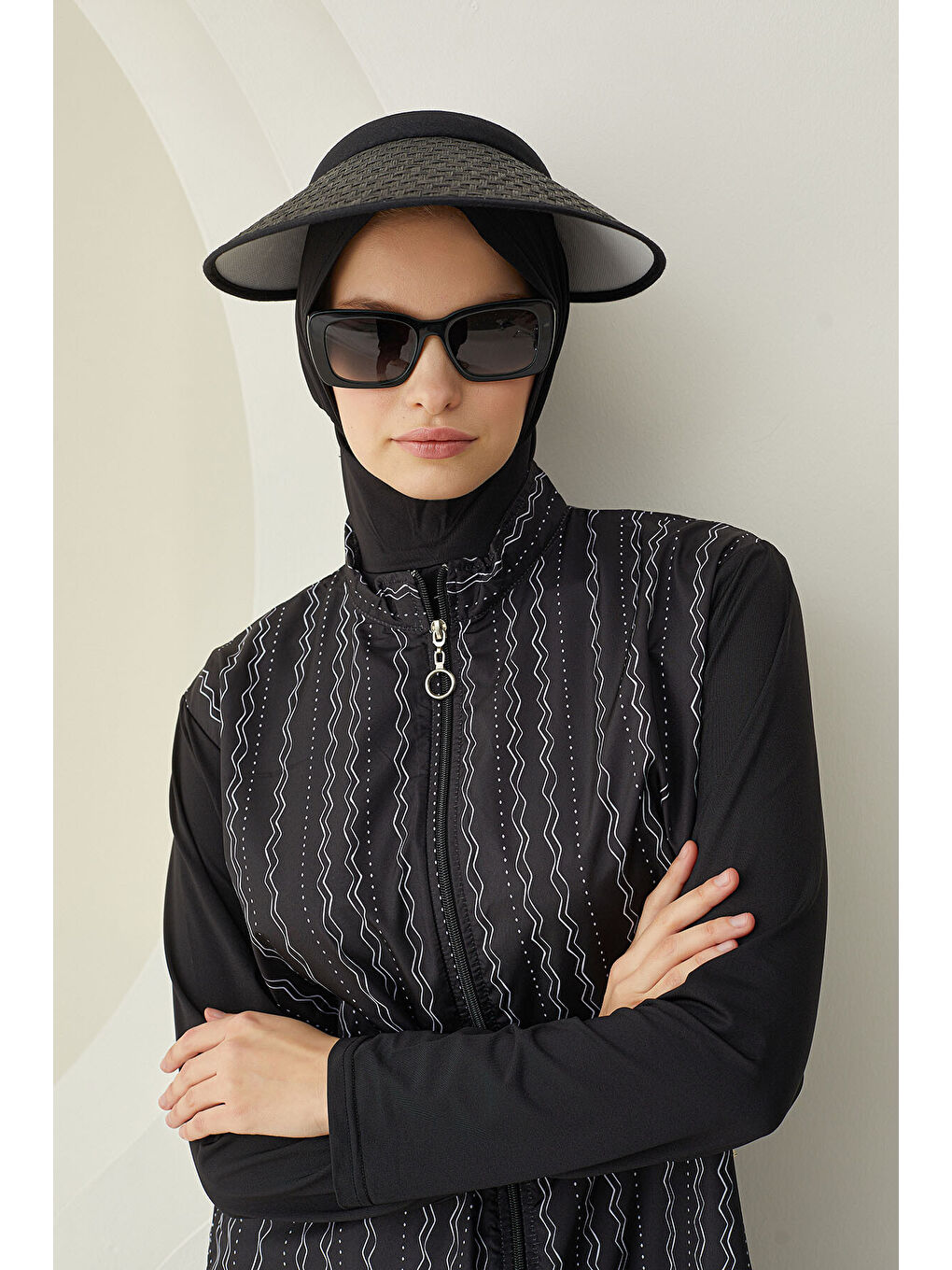 Siyah Çizgi Desenli Dokuma Tesettür Mayo-1