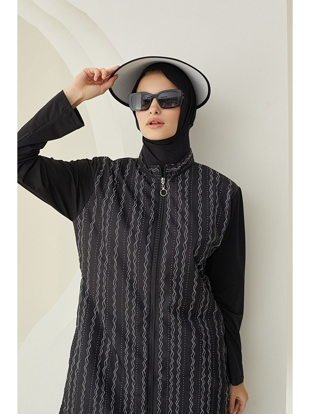 Siyah Çizgi Desenli Dokuma Tesettür Mayo-2