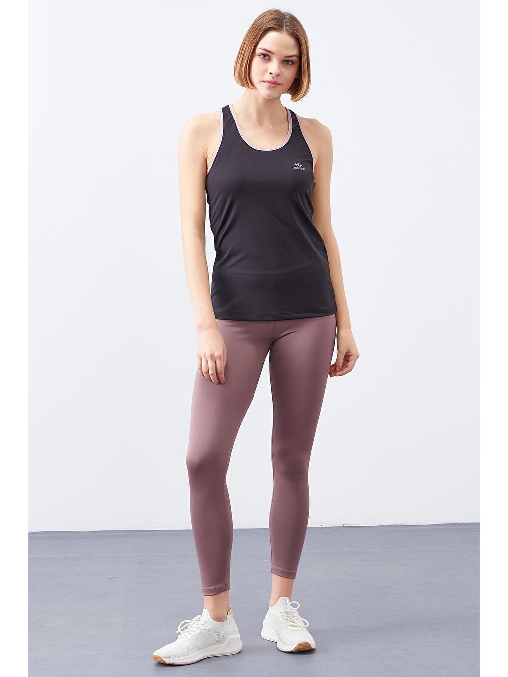 Siyah - Gül Kurusu Çapraz Askılı Kolsuz Standart Kalıp Kadın Spor Atlet - 97094-3