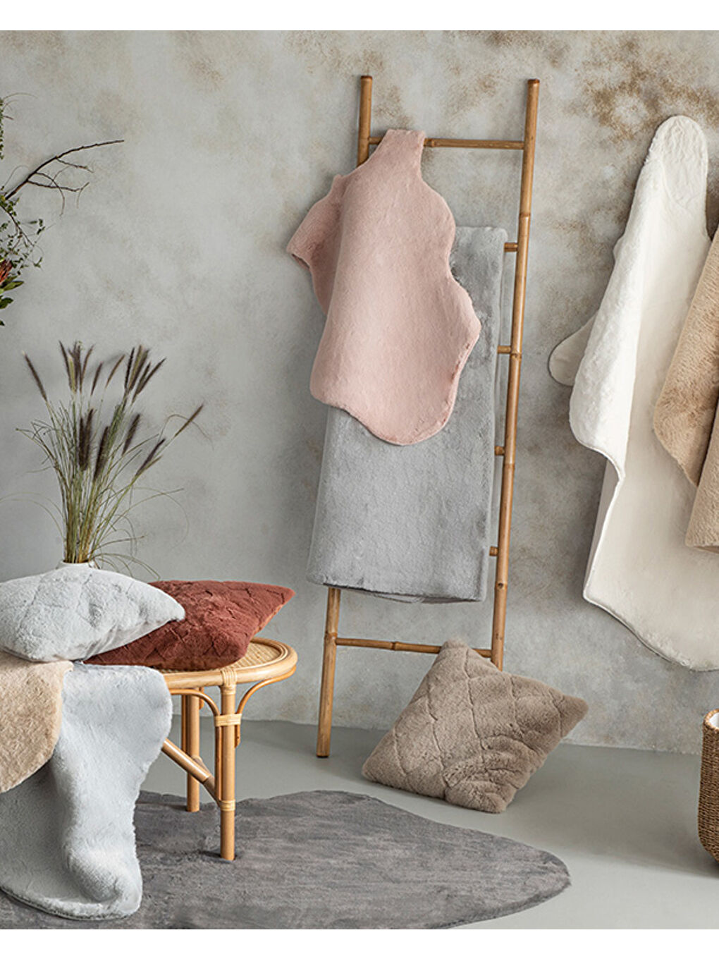 Soft Touch Rabbit Pelüş Post Bej-2