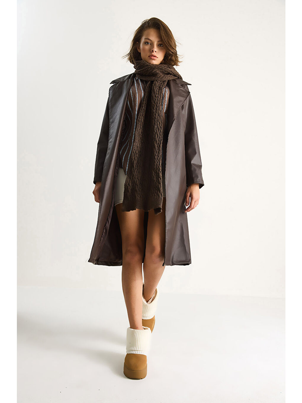 Kahverengi Kadın Kuşaklı Suni Deri Trençkot-2