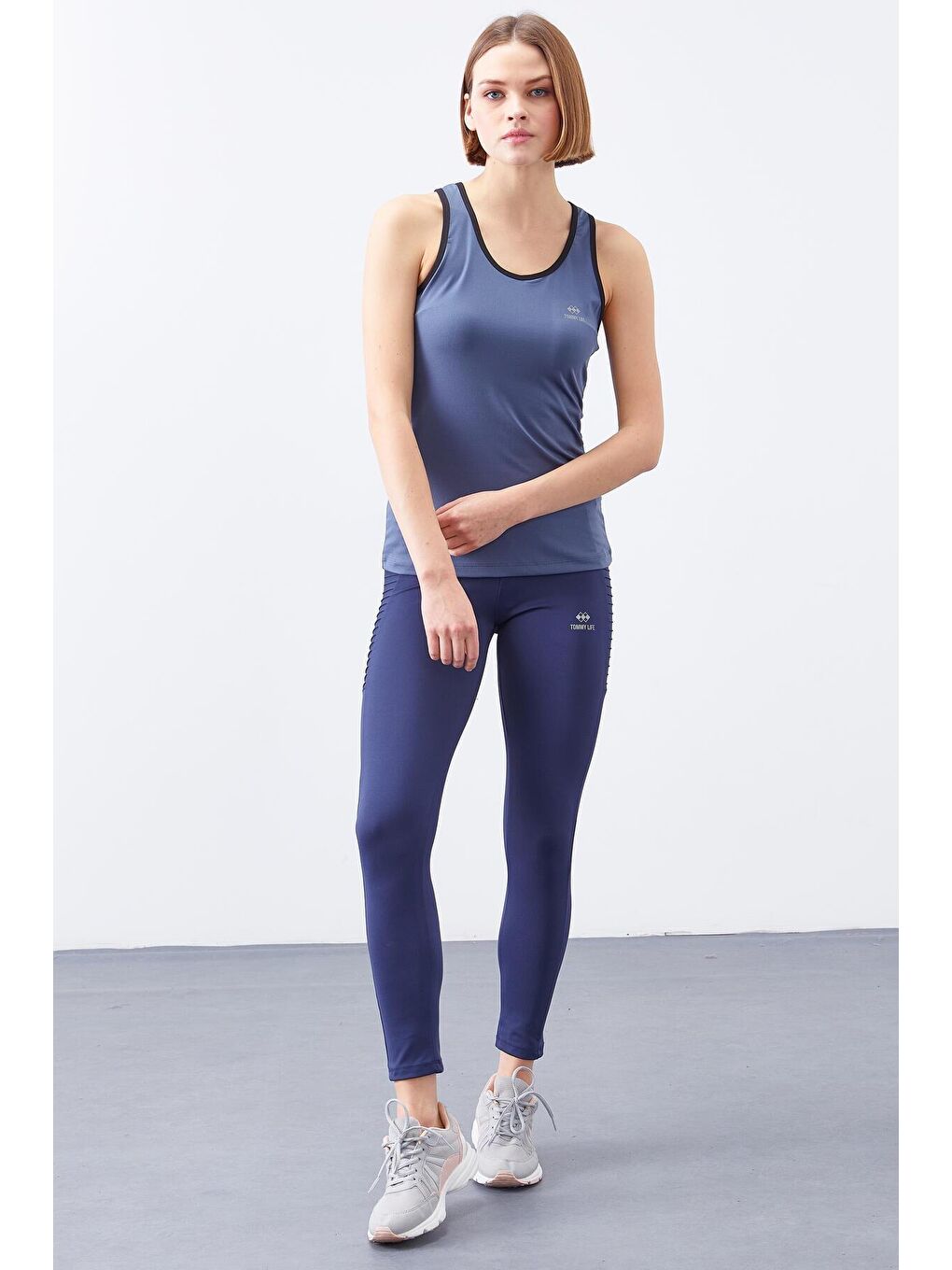 Petrol Çapraz Askılı Kolsuz Standart Kalıp Kadın Spor Atlet - 97094-3