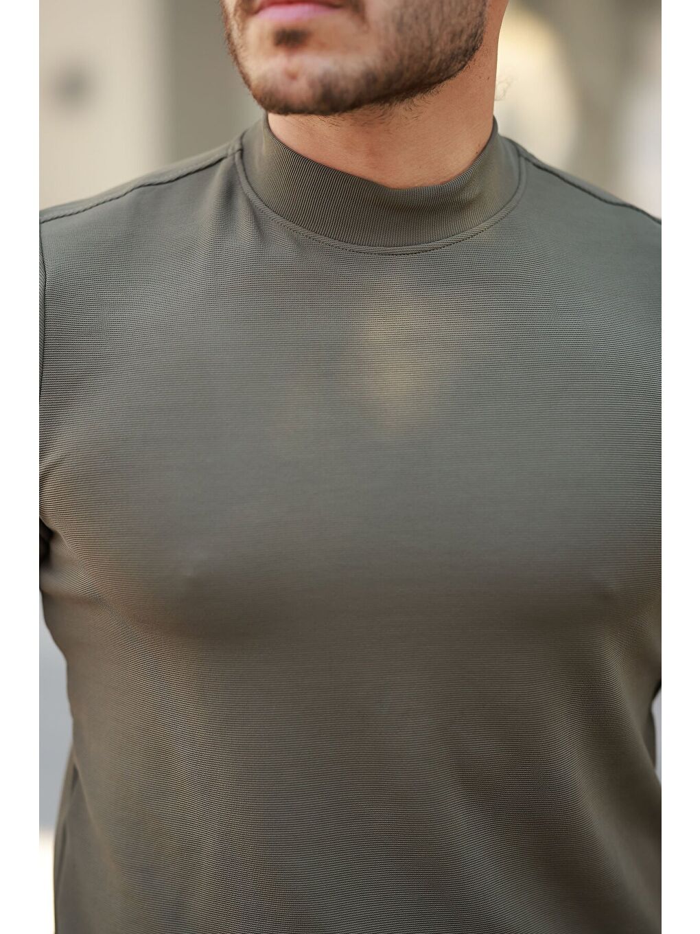 Haki Erkek Yarım Balıkçı Yaka Kısa Kollu Tişört-2