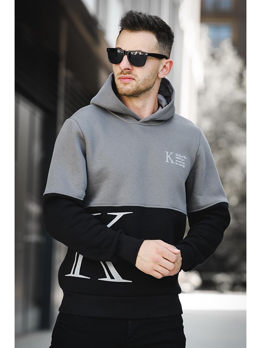 Antrasit Kewin Üç İplik Şardonlu Baskılı Çift Renk Parçalı Kapüşonlu  Erkek Hoodie