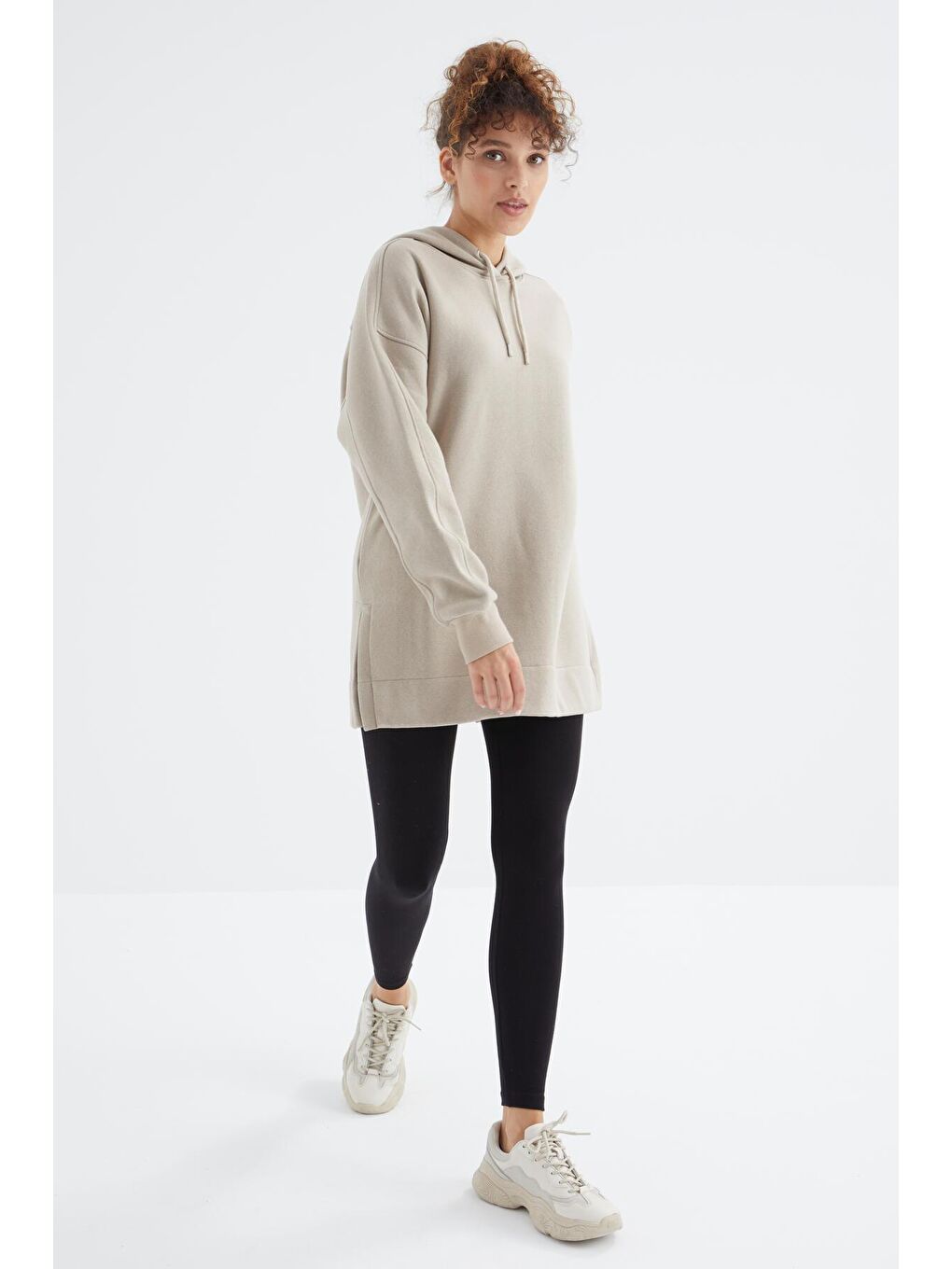 TOMMYLIFE Koyu Bej Reglan Kol Basic Kapüşonlu Oversize Tunik - 97242 - 3