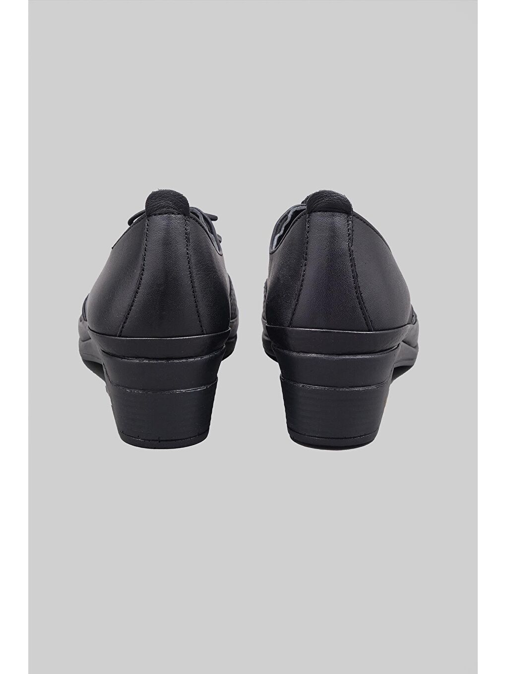 Siyah Marylee Hakik Deri Rahat Kalıplı Yumuşak Ve Hafif Tabanlı Klasik Kadın Ayakkabı-4