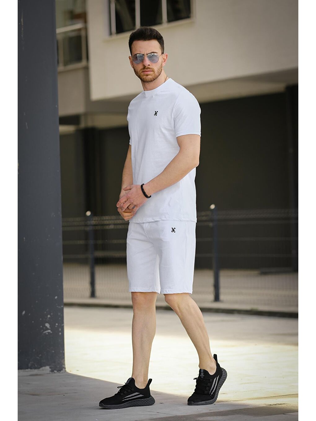 Beyaz Likralı Basic Erkek Tişört Şort Takım