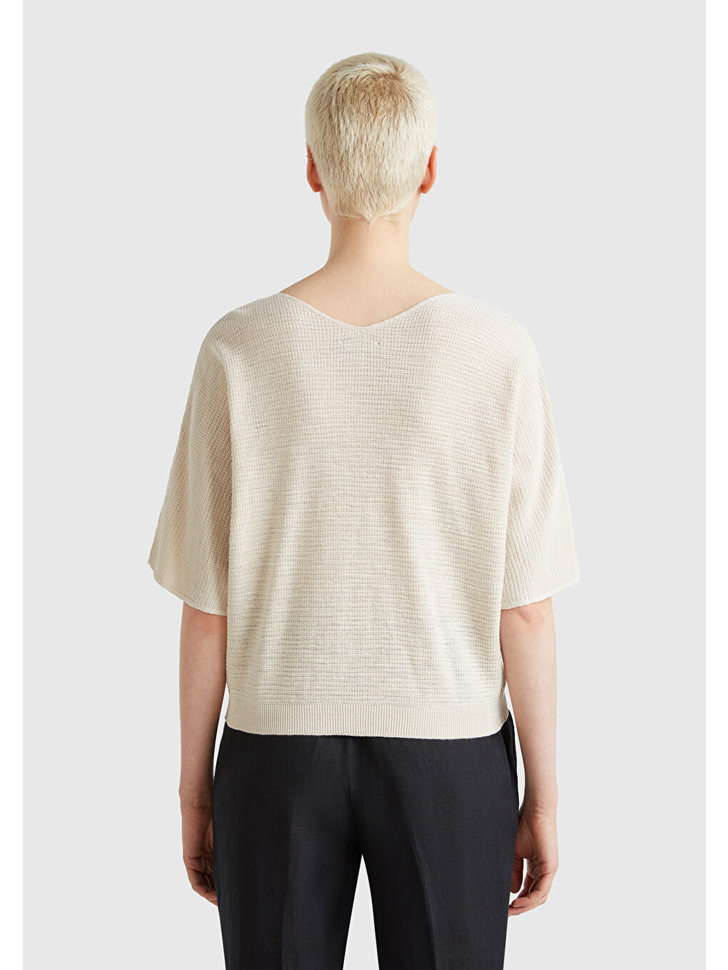 Bej Kadın Taş Rengi Pamuk ve Keten Karışımlı Çizgili Dikişsiz V Yaka Kolsuz Üst-2