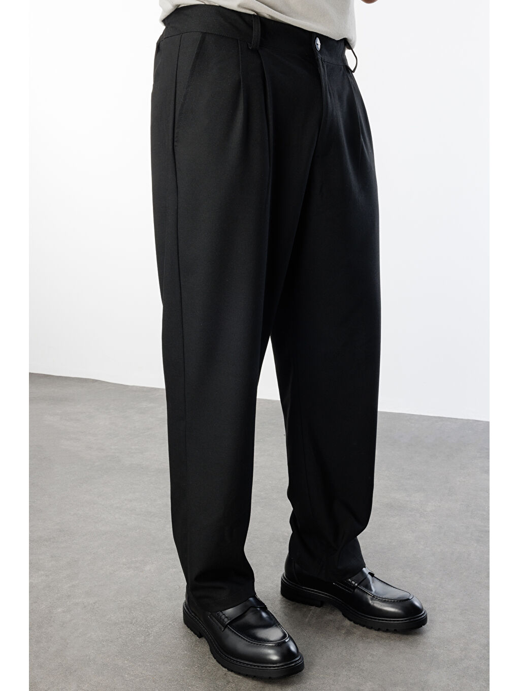 Siyah Baggy Fit Kumaş Erkek Pantolon -KUMAŞ-Erkek Pantolon-3