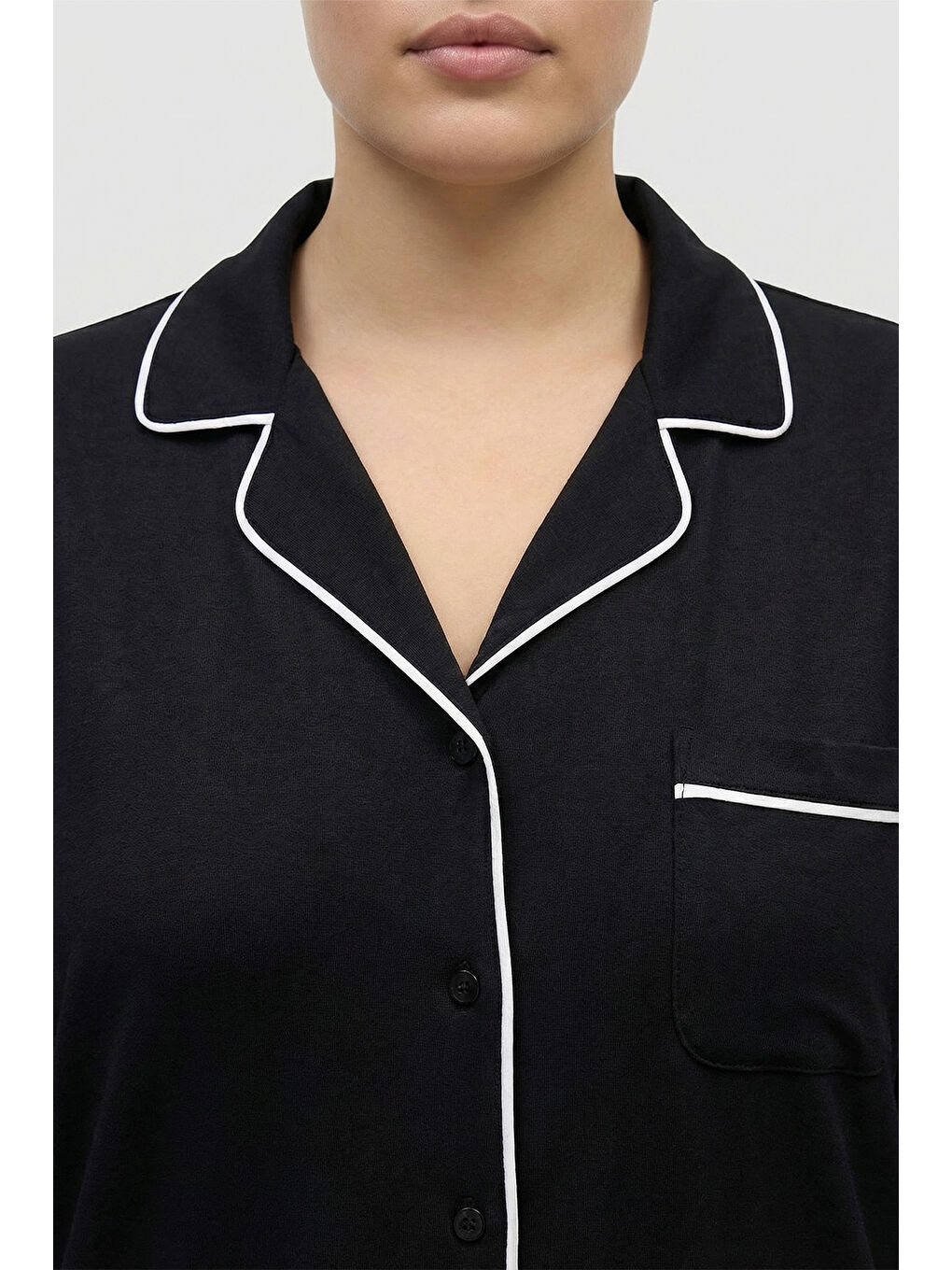 Siyah Kontrast Biyeli Şortlu Penye Pijama Takımı-2