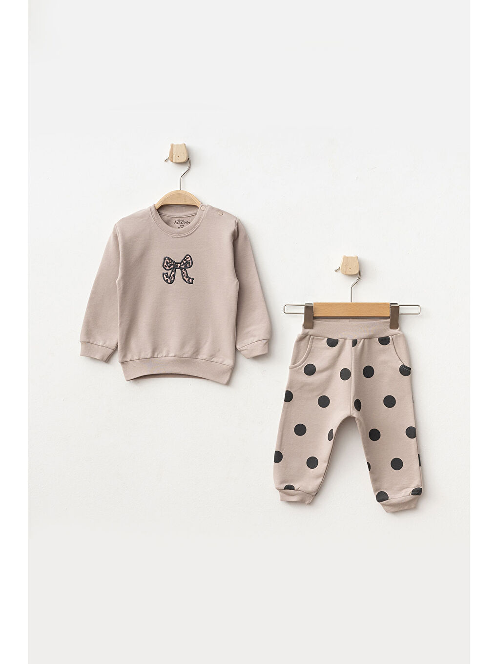 Bej Kız Bebek Nakışlı Sweatshirt Pantolon 2'li Alt Üst Bebek Takımı 3 Ay-36 Ay