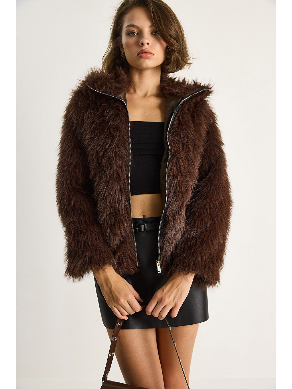 Kahverengi Kadın Fermuarı Deri Detaylı Astarlı Kürk Mont-3