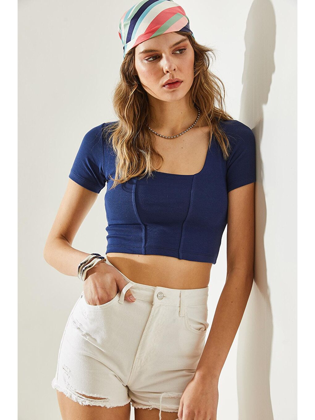 SHADE Lacivert Kadın Kare Yaka Dikiş Detaylı Kısa Kollu Crop T-Shirt - 3