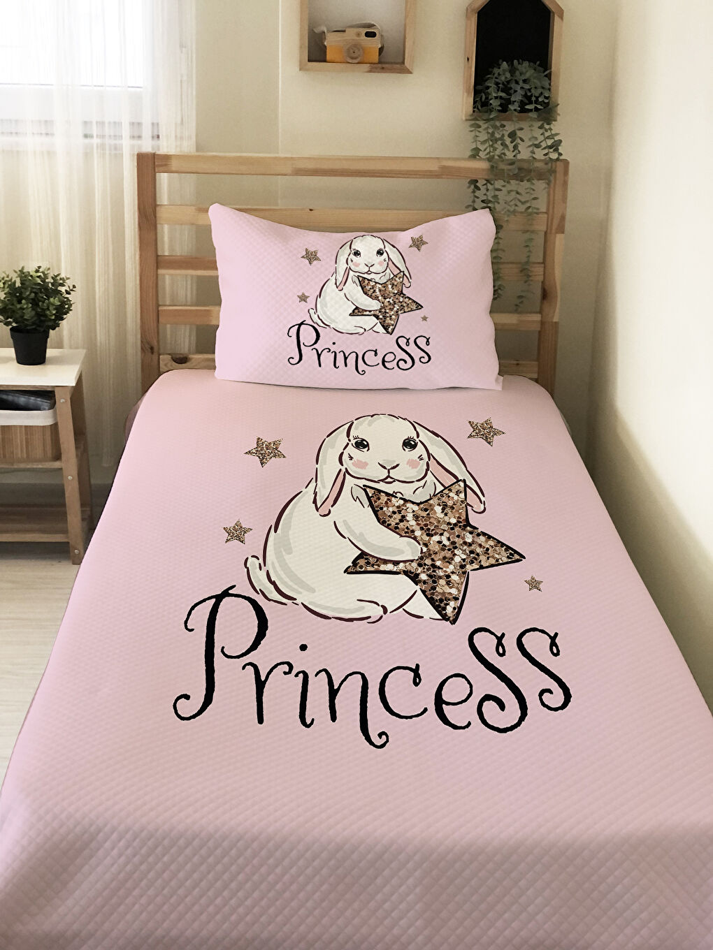 Karışık Tavşan Desenli Çocuk Pike Takımı - 160x220 Cm Pike 50x70 Cm Yastık Kılıfı