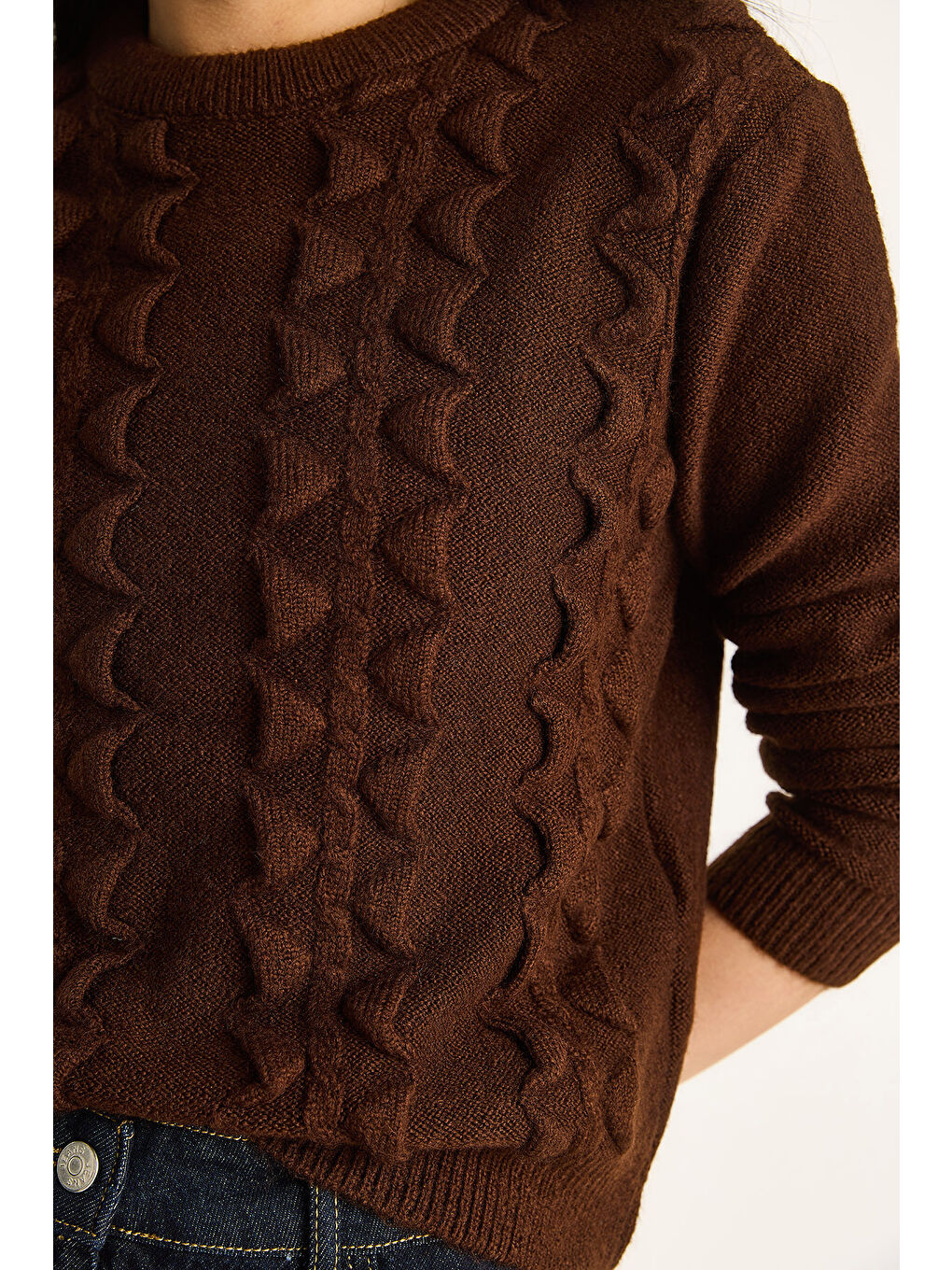 Kahverengi Kadın Bisiklet Yaka Fırfırlı Yumoş Triko Kazak-4