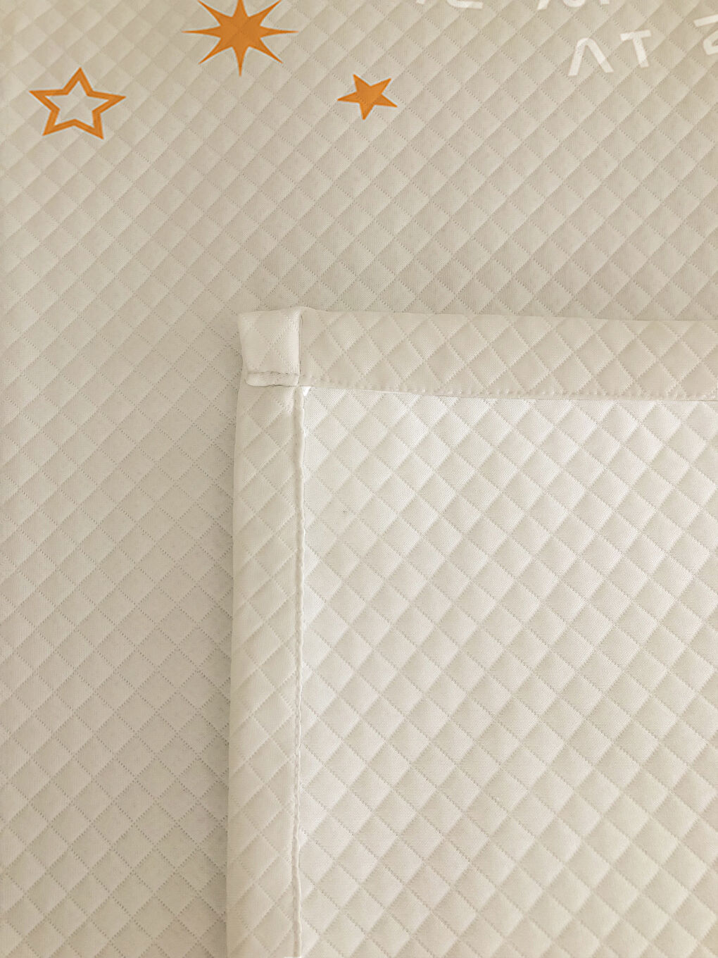 Karışık Dünya Desenli Çocuk Pike Takımı - 160x220 Cm Pike 50x70 Cm Yastık Kılıfı-1