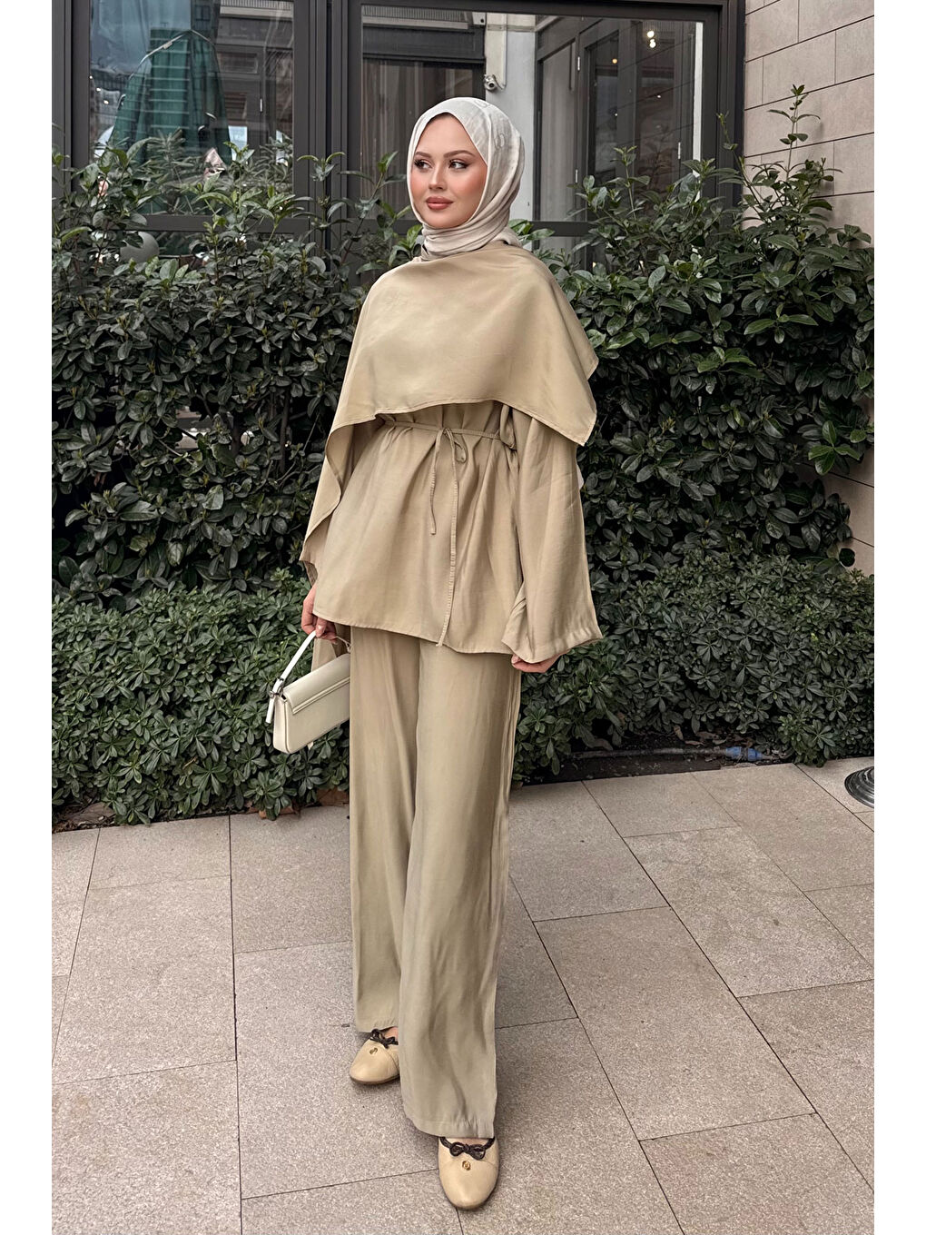 Bej Kadın Şal Detay Bel Bağlamalı Takım Vizon