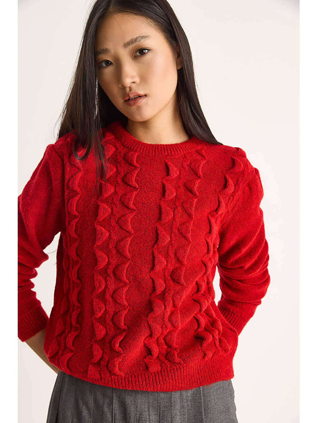 Kırmızı Kadın Bisiklet Yaka Fırfırlı Yumoş Triko Kazak-4