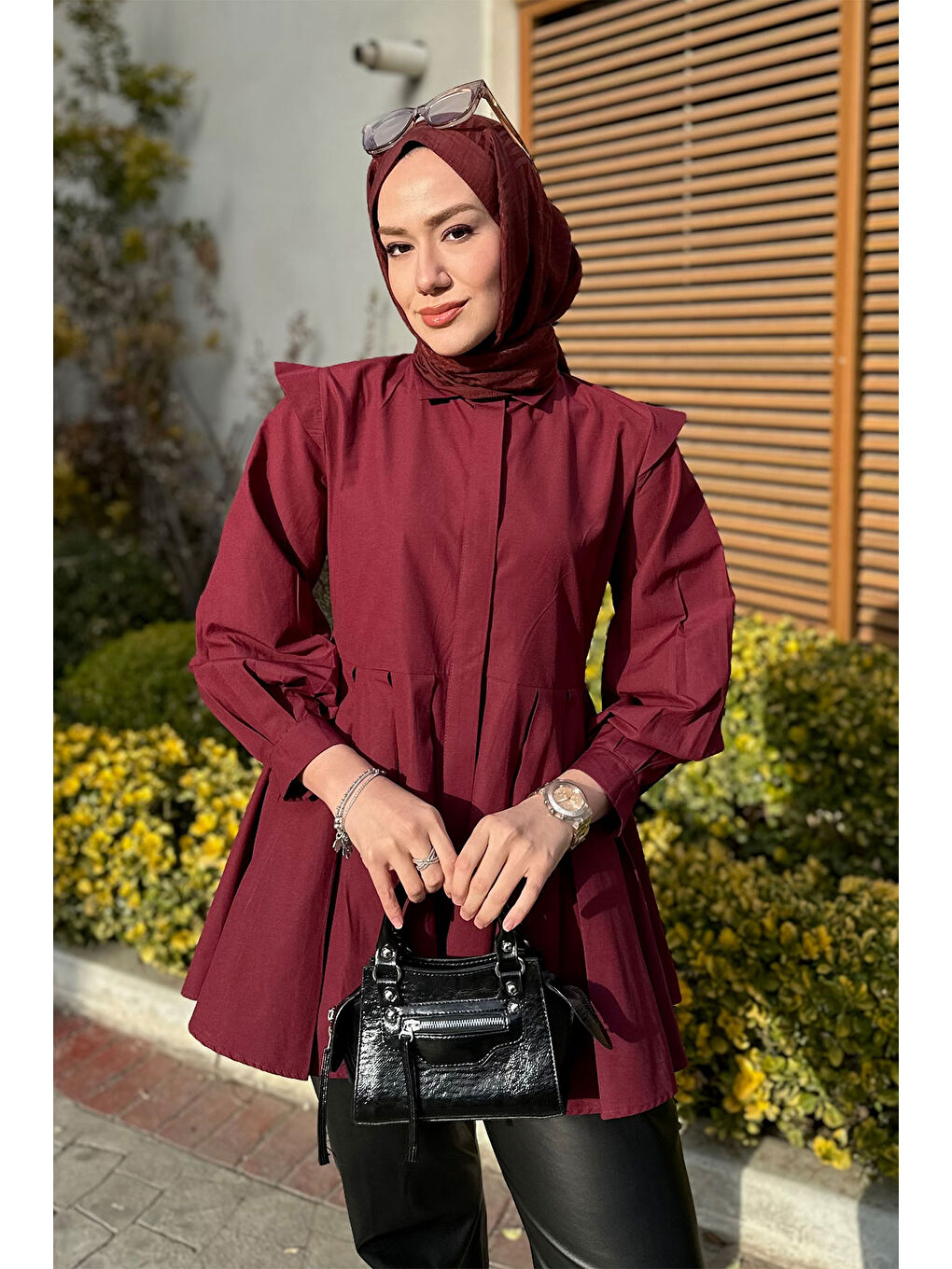 Eteği Pile Detaylı Gömlek  Bordo
