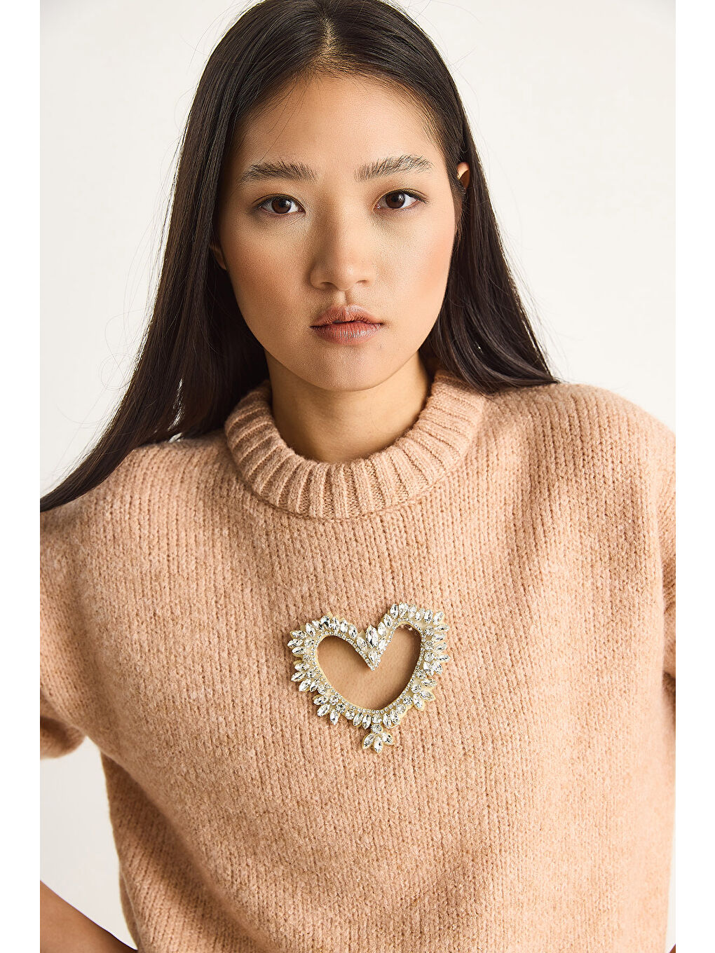 Pembe Kadın Kalp Detaylı Taş İşlemeli Triko Kazak-2