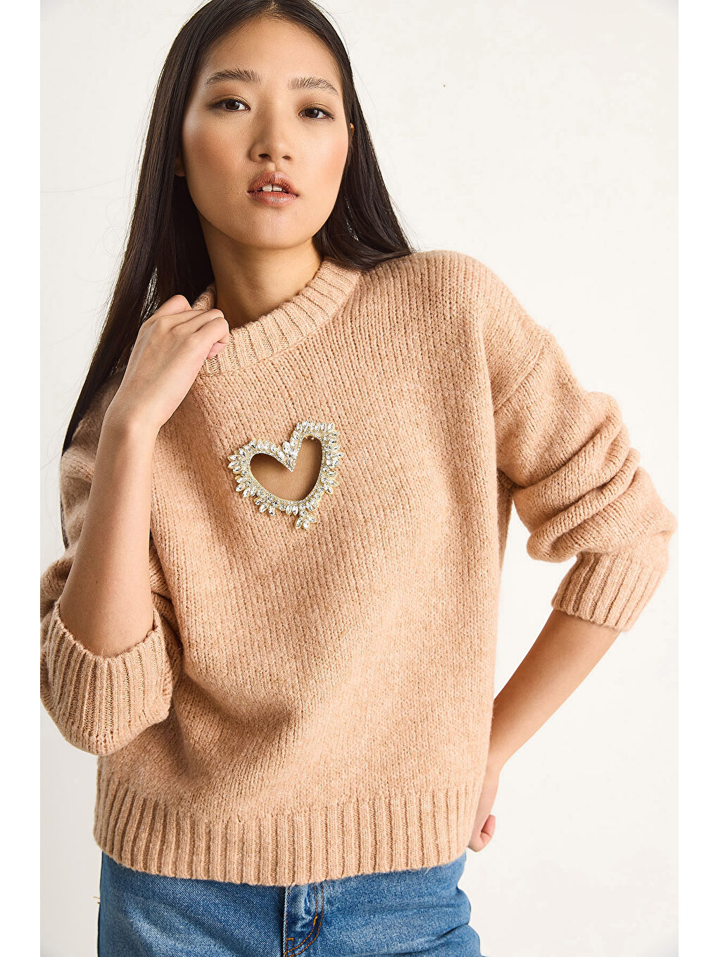 Pembe Kadın Kalp Detaylı Taş İşlemeli Triko Kazak-3