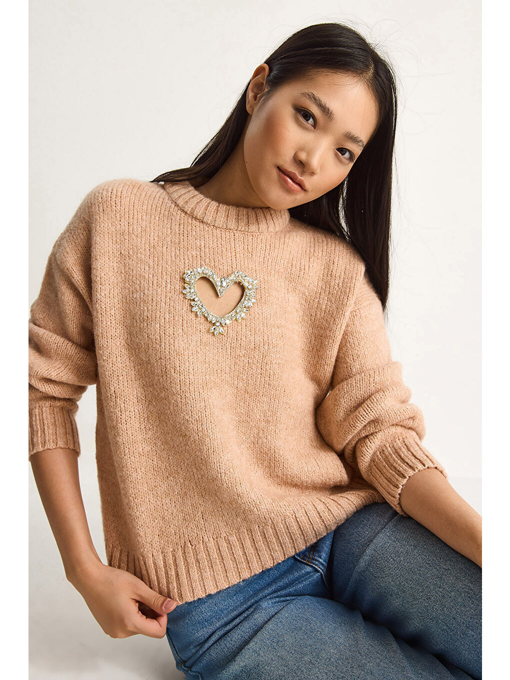 Pembe Kadın Kalp Detaylı Taş İşlemeli Triko Kazak-4