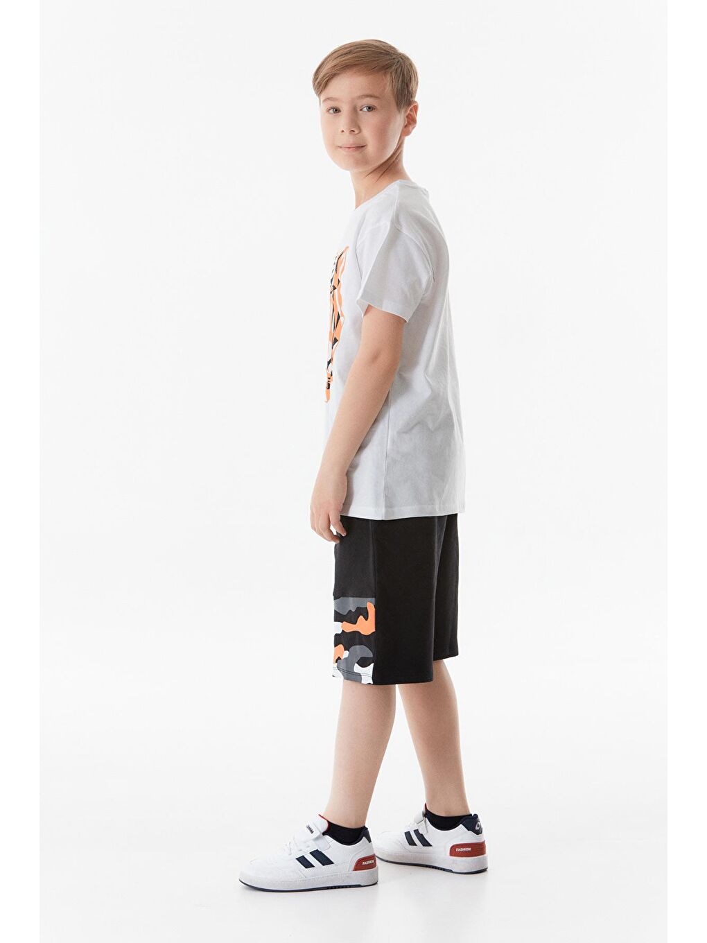 Beyaz Kaplan Baskılı Şortlu Erkek Çocuk Takım-2