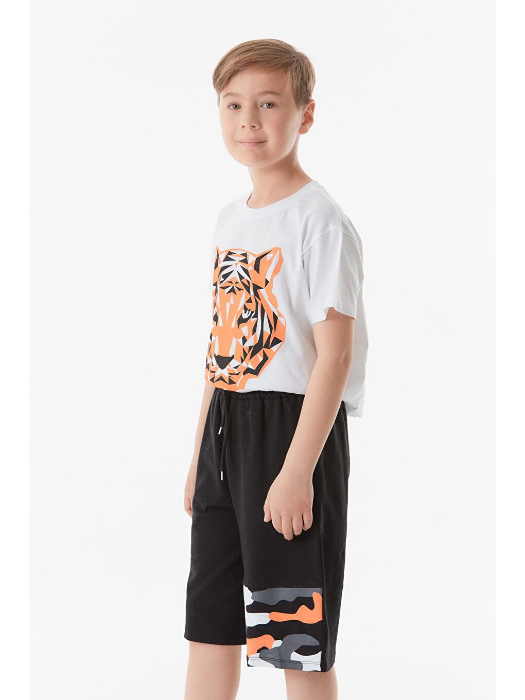 Beyaz Kaplan Baskılı Şortlu Erkek Çocuk Takım-4