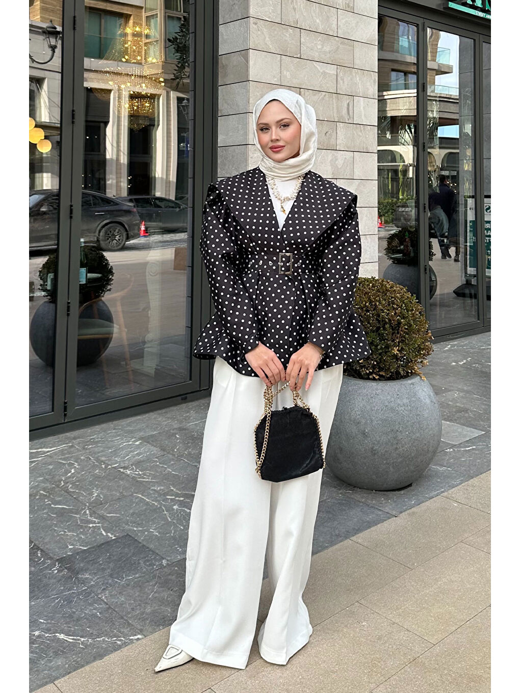 Kadın Bebe Yaka Puantiyeli Kemerli Ceket Siyah-4