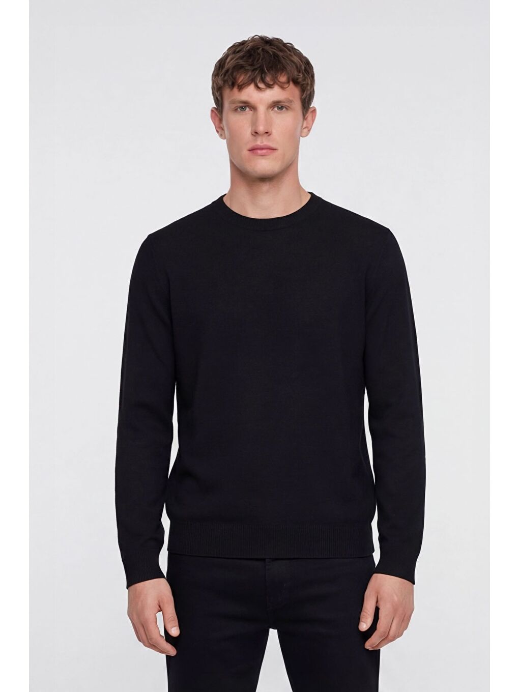 Erkek Siyah Normal Kesim Regular Fit Yünlü Bisiklet Yaka Triko Kazak