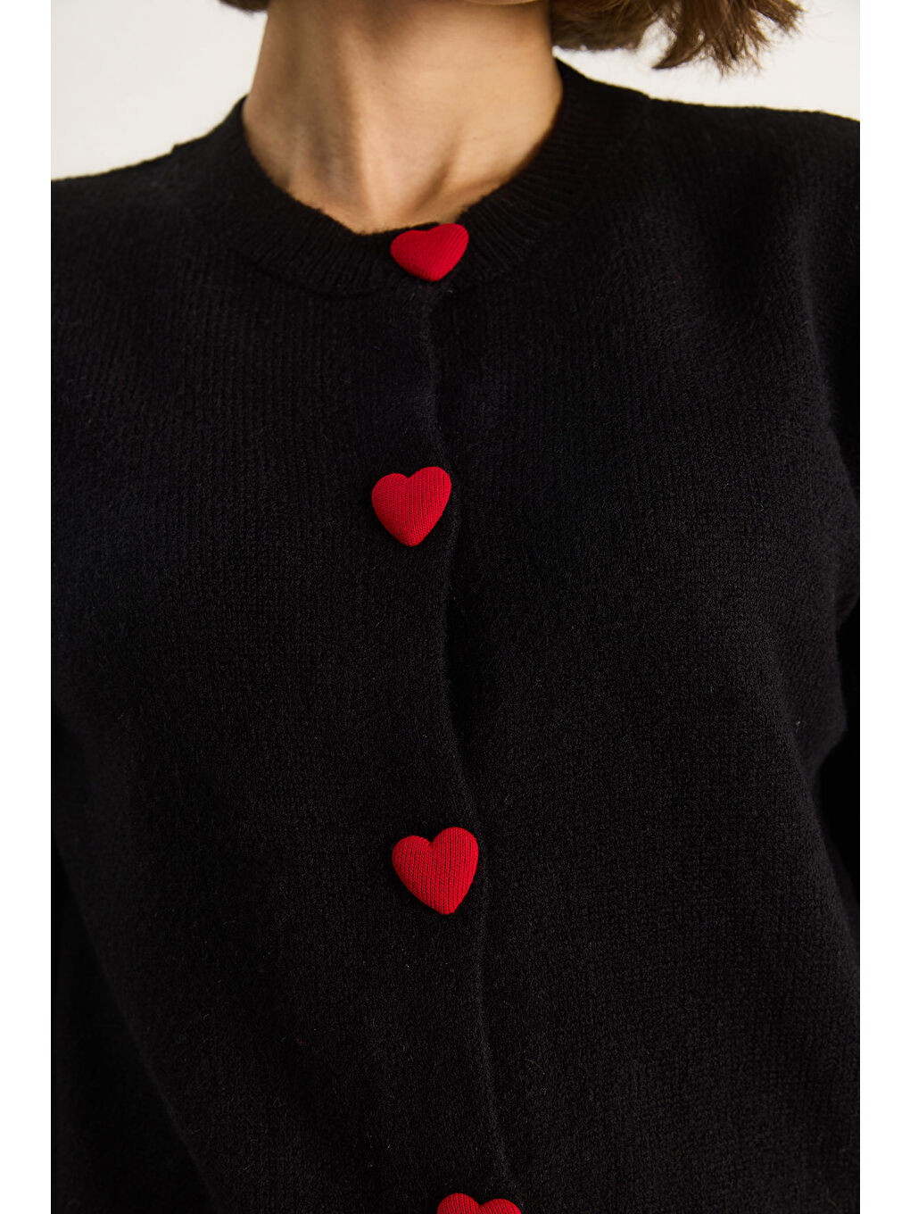 Siyah Kadın Kalp Düğmeli Triko Hırka-5