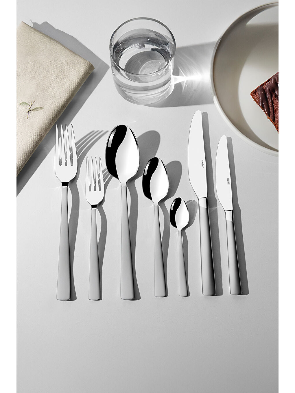 Gri Deniz Saten 12 Kişilik 84 Parça Deri Kutulu Çatal Kaşık Bıçak Takımı