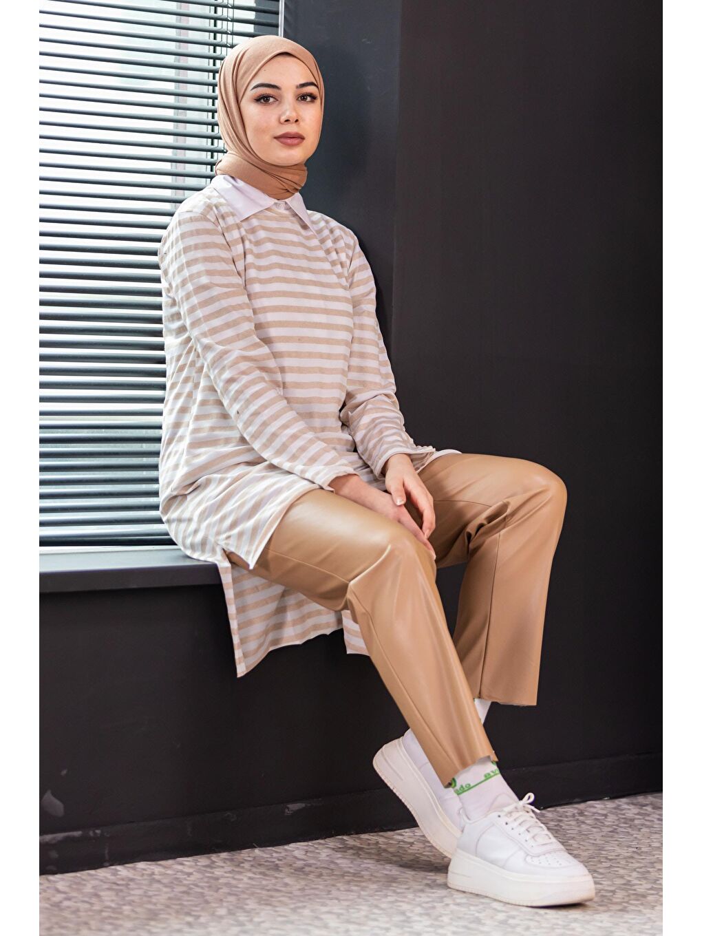 Bej Bisiklet Yaka Kadın Vizon Tunık - 3671