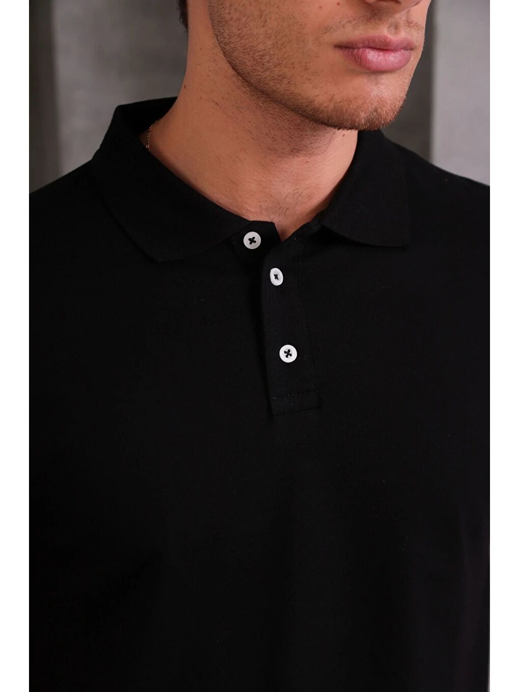 Siyah Erkek Slim Fit Pamuklu Yumuşak Doku Nefes Alan Kumaş Yakalı Tişört-1