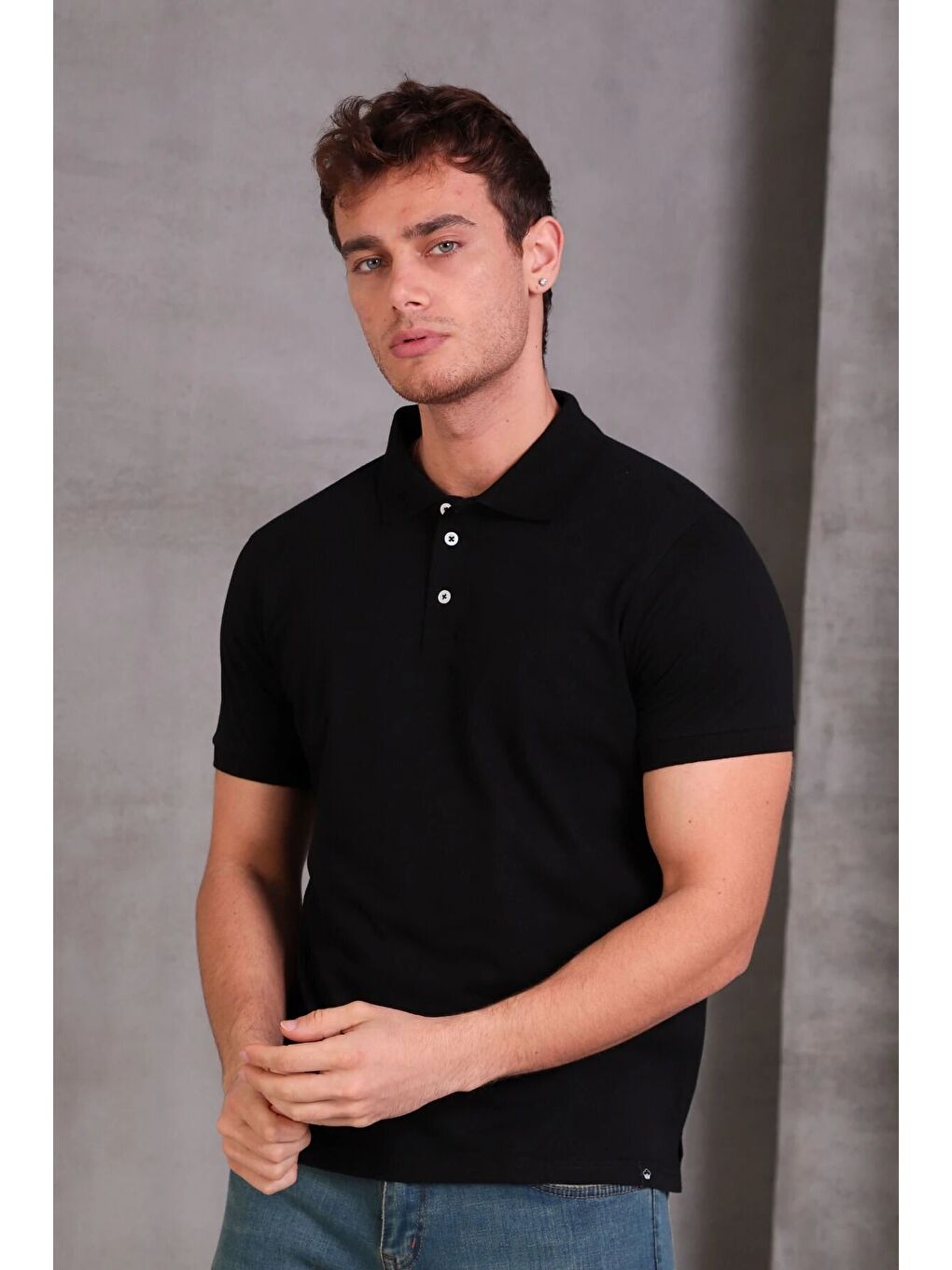 Siyah Erkek Slim Fit Pamuklu Yumuşak Doku Nefes Alan Kumaş Yakalı Tişört-4