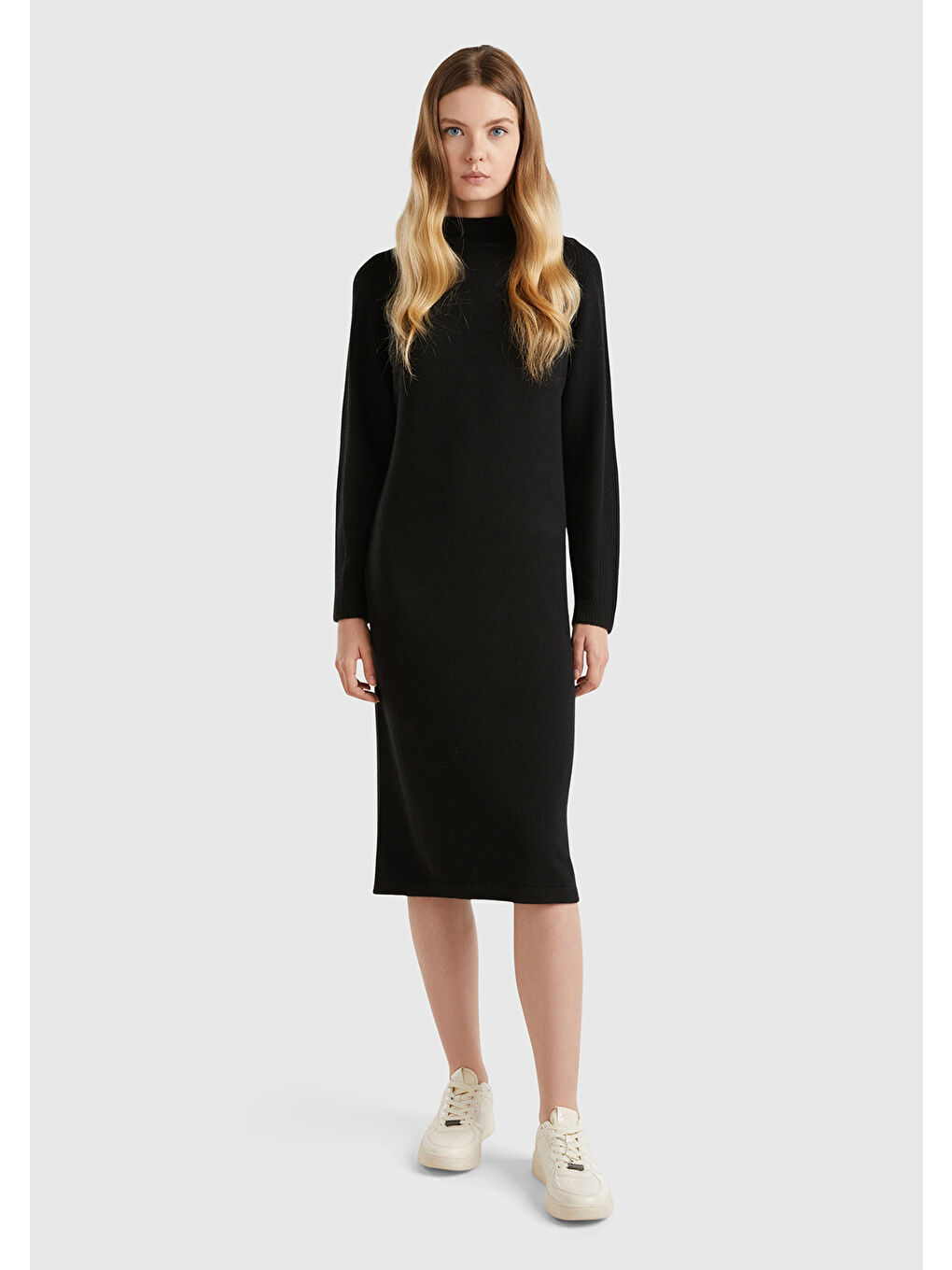 Kadın Siyah Yün ve Kaşmir Karışımlı Uzun Dik Yaka Elbise