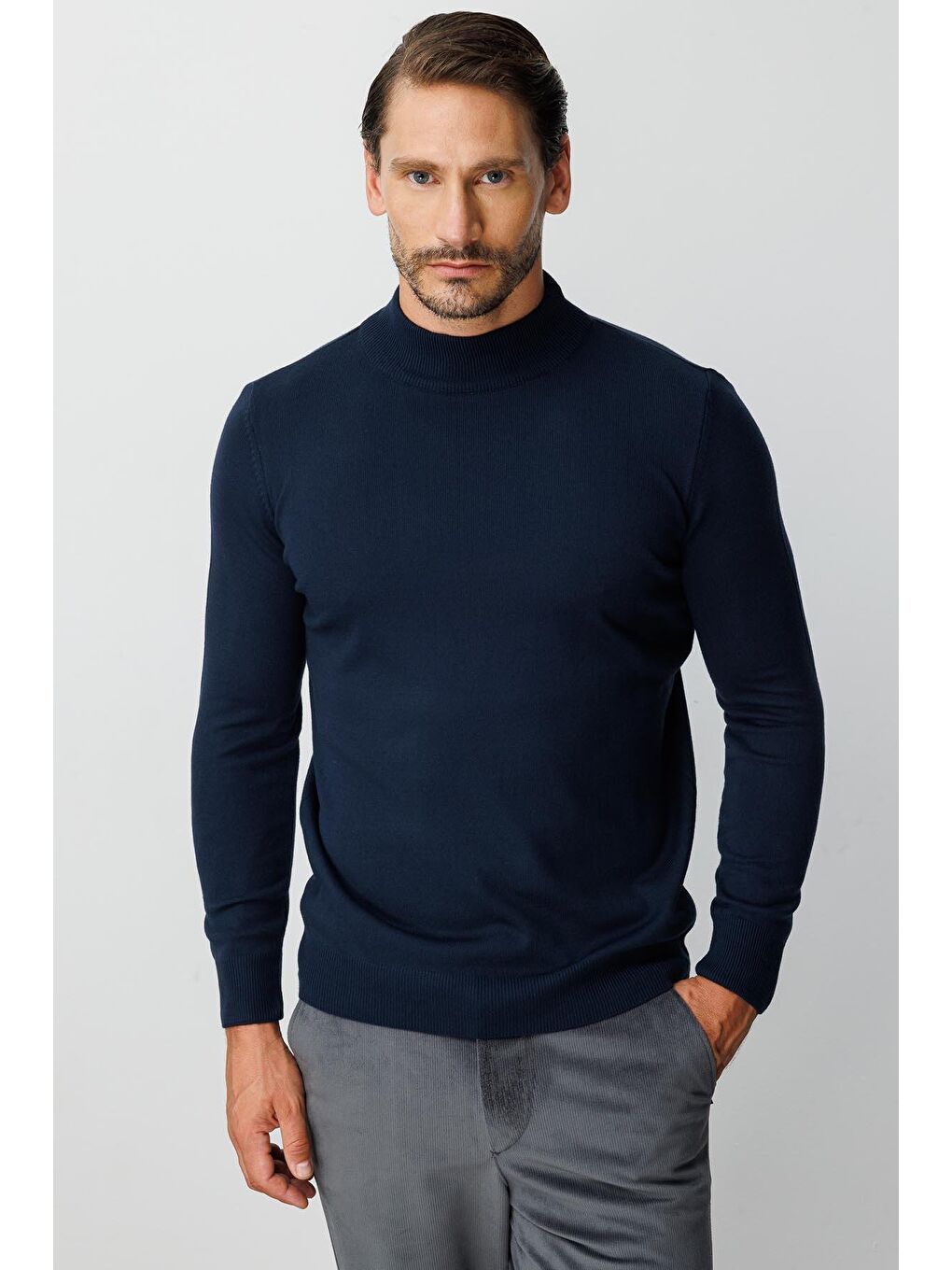 Lacivert Dar Kalıp Yarım Balıkçı Düz Uzun Kollu Triko-2