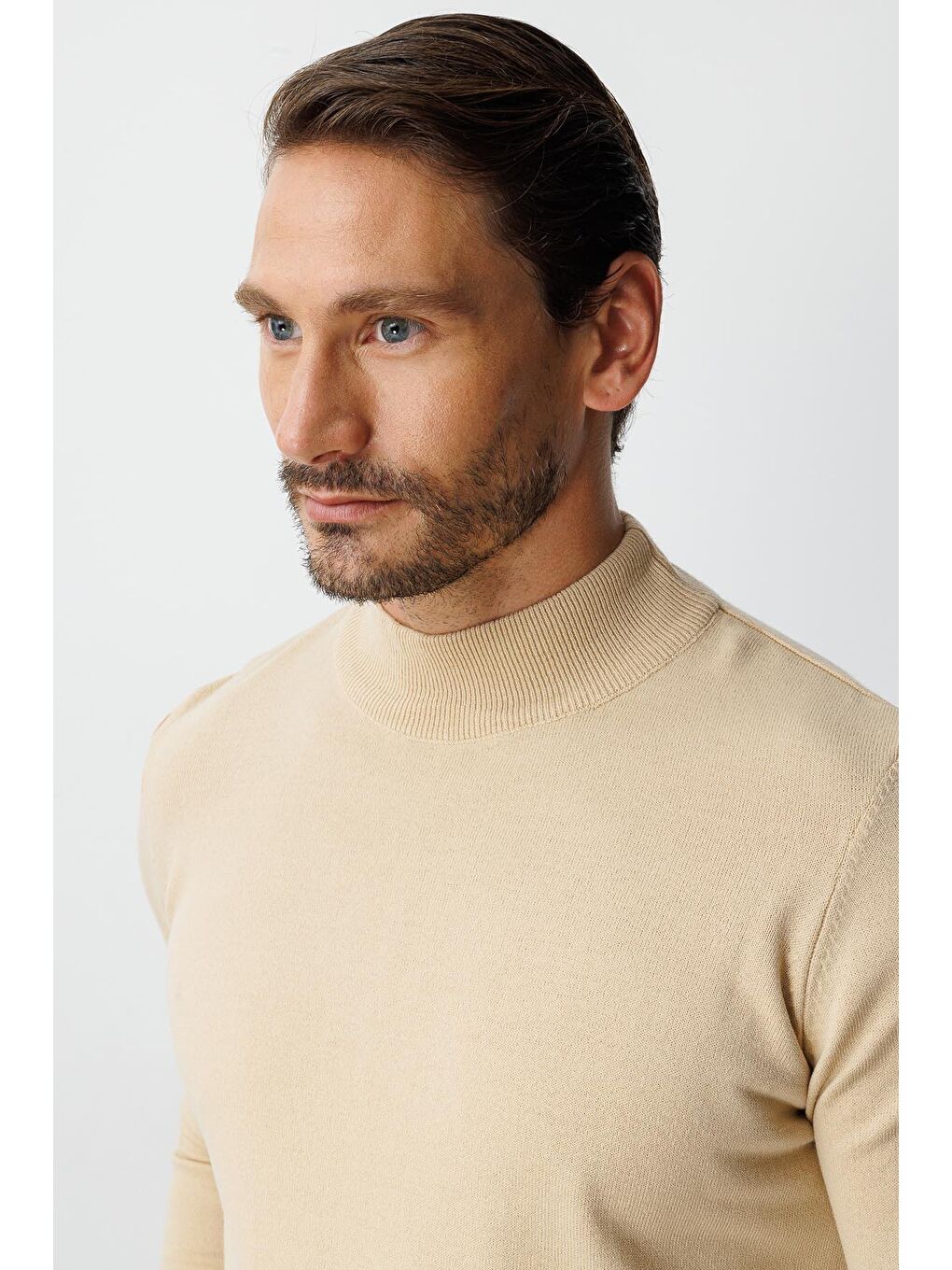 Bej Dar Kalıp Yarım Balıkçı Düz Uzun Kollu Triko-5